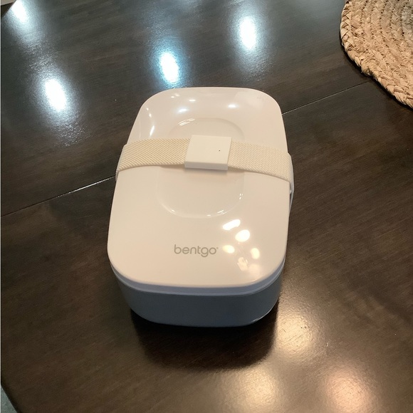 Bentgo Classic Lunch Box - Picture 2 of 5